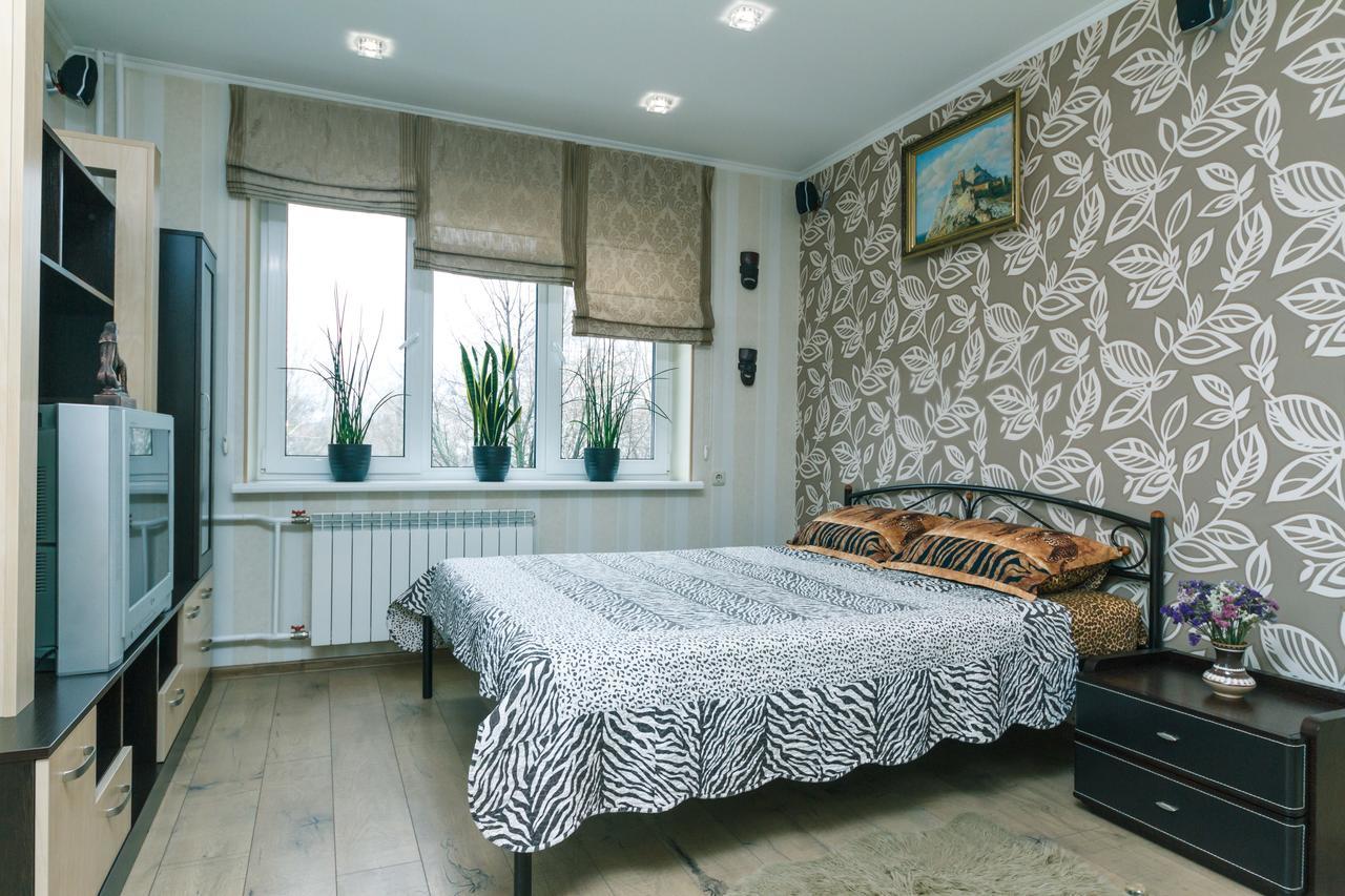 Apartment On Sevastopolska Square Kiev Exterior photo
